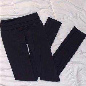 Lululemon skinny groove, size 2, low-rise leggings